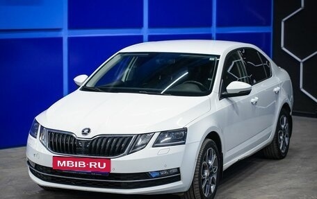 Skoda Octavia, 2018 год, 1 850 000 рублей, 2 фотография