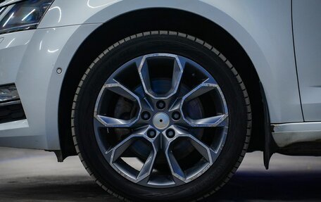 Skoda Octavia, 2018 год, 1 850 000 рублей, 10 фотография