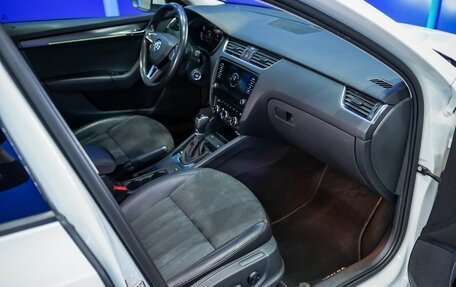 Skoda Octavia, 2018 год, 1 850 000 рублей, 13 фотография