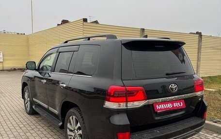 Toyota Land Cruiser 200, 2019 год, 7 900 000 рублей, 4 фотография