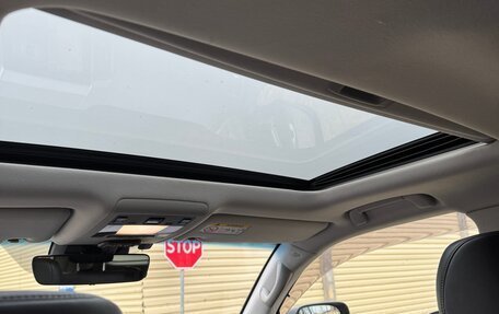 Toyota Land Cruiser 200, 2019 год, 7 900 000 рублей, 8 фотография