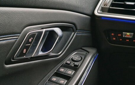 BMW 3 серия, 2019 год, 3 099 000 рублей, 28 фотография