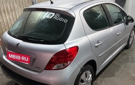 Peugeot 207 I, 2011 год, 410 000 рублей, 2 фотография