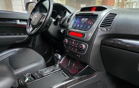 KIA Sorento II рестайлинг, 2015 год, 1 860 000 рублей, 25 фотография