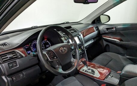 Toyota Camry, 2014 год, 1 750 000 рублей, 26 фотография