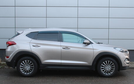 Hyundai Tucson III, 2017 год, 2 337 000 рублей, 4 фотография