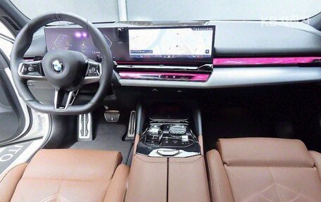 BMW 5 серия, 2024 год, 7 070 010 рублей, 7 фотография