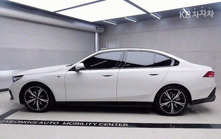 BMW 5 серия, 2024 год, 7 070 010 рублей, 4 фотография