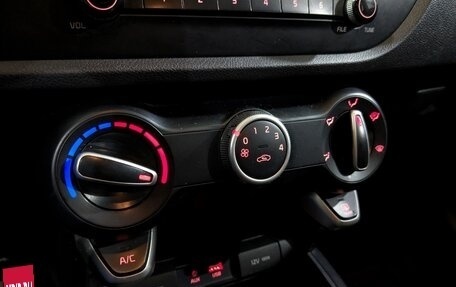 KIA Rio IV, 2020 год, 900 000 рублей, 18 фотография