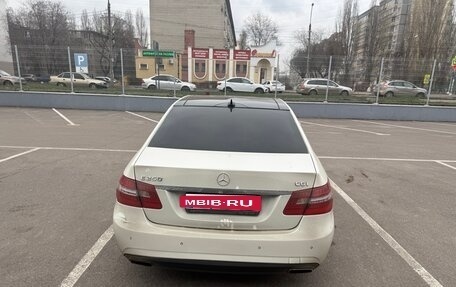 Mercedes-Benz E-Класс, 2011 год, 1 890 000 рублей, 3 фотография