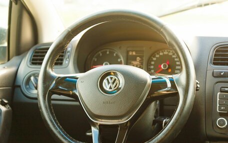 Volkswagen Polo VI (EU Market), 2015 год, 1 285 000 рублей, 9 фотография