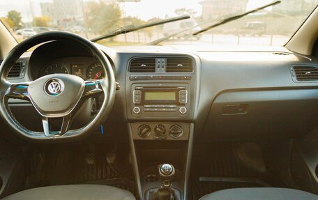 Volkswagen Polo VI (EU Market), 2015 год, 1 285 000 рублей, 10 фотография
