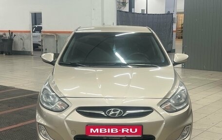 Hyundai Solaris II рестайлинг, 2013 год, 670 000 рублей, 3 фотография