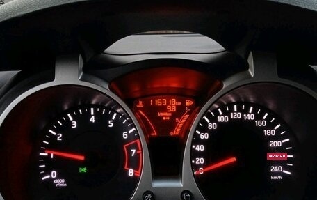 Nissan Juke II, 2013 год, 890 000 рублей, 9 фотография