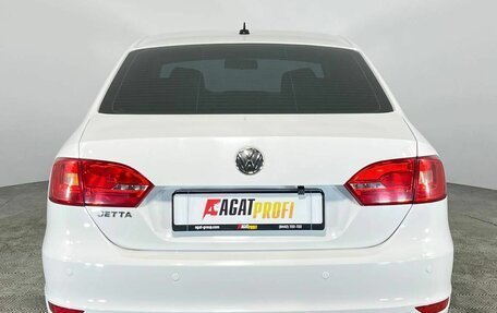 Volkswagen Jetta VI, 2013 год, 900 000 рублей, 6 фотография