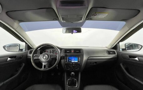 Volkswagen Jetta VI, 2013 год, 900 000 рублей, 10 фотография