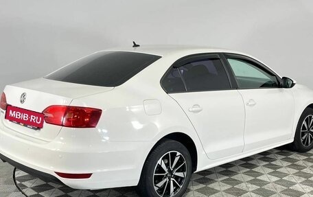 Volkswagen Jetta VI, 2013 год, 900 000 рублей, 5 фотография