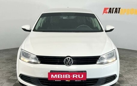 Volkswagen Jetta VI, 2013 год, 900 000 рублей, 2 фотография