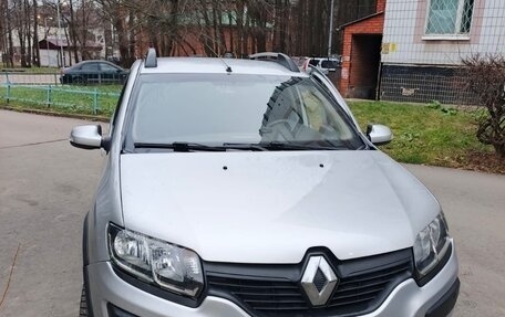 Renault Sandero II рестайлинг, 2015 год, 950 000 рублей, 1 фотография