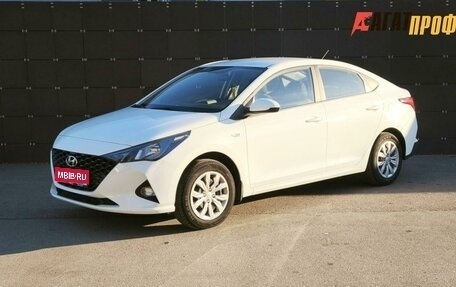 Hyundai Solaris II рестайлинг, 2021 год, 1 350 000 рублей, 1 фотография