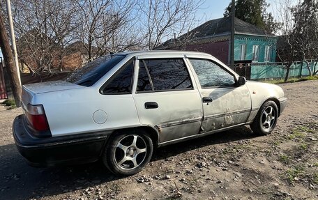 Daewoo Nexia I рестайлинг, 2007 год, 100 000 рублей, 3 фотография