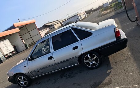 Daewoo Nexia I рестайлинг, 2007 год, 100 000 рублей, 12 фотография