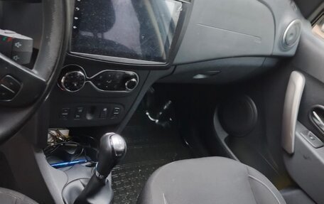 Renault Sandero II рестайлинг, 2015 год, 950 000 рублей, 11 фотография