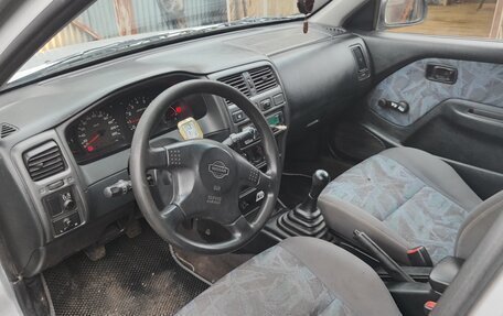 Nissan Almera, 1998 год, 250 000 рублей, 5 фотография
