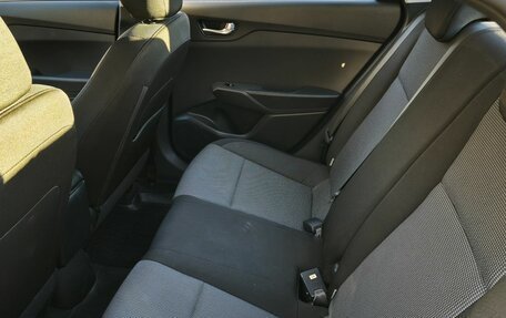 Hyundai Solaris II рестайлинг, 2021 год, 1 350 000 рублей, 18 фотография