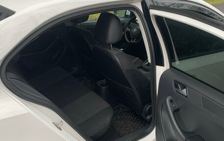 Volkswagen Jetta VI, 2015 год, 1 000 000 рублей, 11 фотография