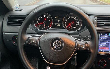 Volkswagen Jetta VI, 2015 год, 1 000 000 рублей, 12 фотография