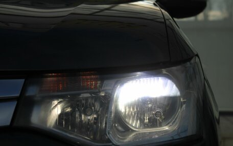 Mitsubishi Outlander III рестайлинг 3, 2013 год, 1 300 000 рублей, 9 фотография