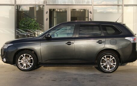 Mitsubishi Outlander III рестайлинг 3, 2013 год, 1 300 000 рублей, 8 фотография