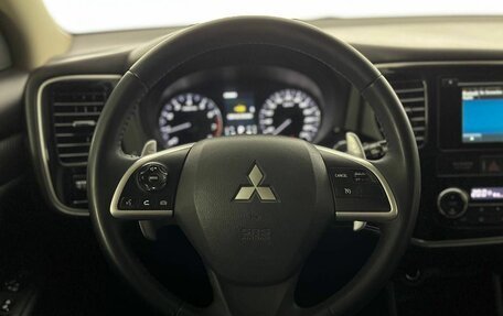 Mitsubishi Outlander III рестайлинг 3, 2012 год, 1 400 000 рублей, 14 фотография