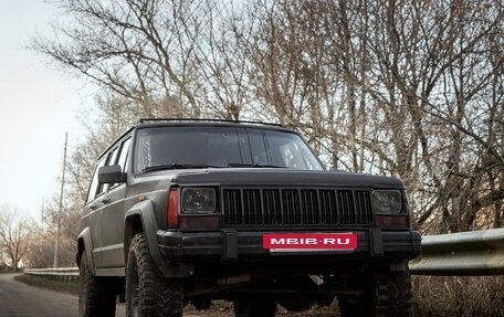 Jeep Cherokee, 1989 год, 750 000 рублей, 2 фотография