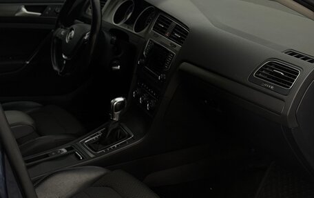 Volkswagen Golf VII, 2013 год, 988 000 рублей, 34 фотография