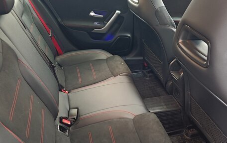 Mercedes-Benz A-Класс AMG, 2021 год, 6 000 000 рублей, 22 фотография