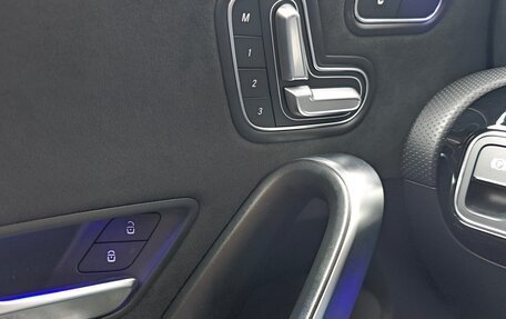 Mercedes-Benz A-Класс AMG, 2021 год, 6 000 000 рублей, 20 фотография