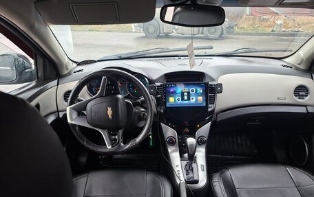 Chevrolet Cruze II, 2012 год, 680 000 рублей, 10 фотография