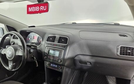 Volkswagen Polo VI (EU Market), 2013 год, 550 000 рублей, 16 фотография