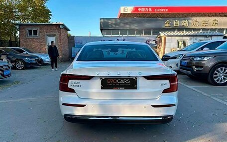 Volvo S60 III, 2024 год, 4 103 801 рублей, 3 фотография