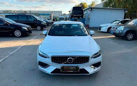 Volvo S60 III, 2024 год, 4 103 801 рублей, 2 фотография