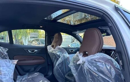 Volvo S60 III, 2024 год, 4 103 801 рублей, 7 фотография