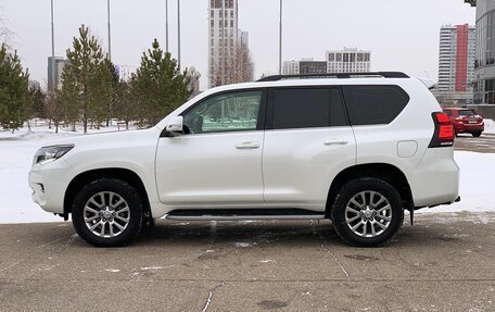 Toyota Land Cruiser Prado 150 рестайлинг 2, 2019 год, 4 870 000 рублей, 5 фотография