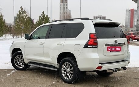 Toyota Land Cruiser Prado 150 рестайлинг 2, 2019 год, 4 870 000 рублей, 7 фотография