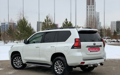 Toyota Land Cruiser Prado 150 рестайлинг 2, 2019 год, 4 870 000 рублей, 6 фотография