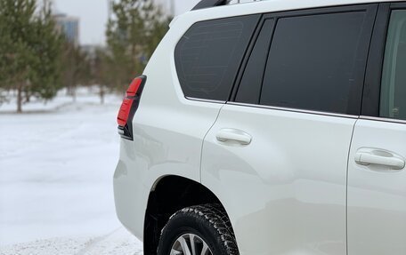 Toyota Land Cruiser Prado 150 рестайлинг 2, 2019 год, 4 870 000 рублей, 12 фотография