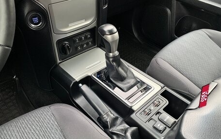 Toyota Land Cruiser Prado 150 рестайлинг 2, 2019 год, 4 870 000 рублей, 22 фотография