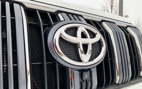 Toyota Land Cruiser Prado 150 рестайлинг 2, 2019 год, 4 870 000 рублей, 24 фотография