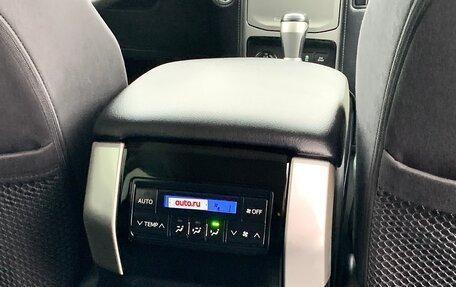 Toyota Land Cruiser Prado 150 рестайлинг 2, 2019 год, 4 870 000 рублей, 35 фотография